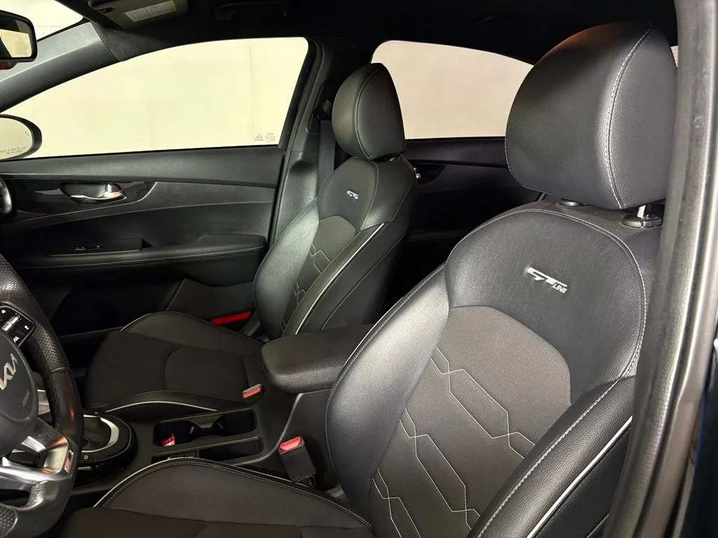 Used 2023 Black Kia GT-Line image 18