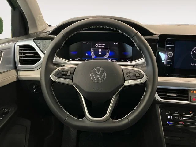 New 2026 Green Volkswagen 1.5T SE image 12