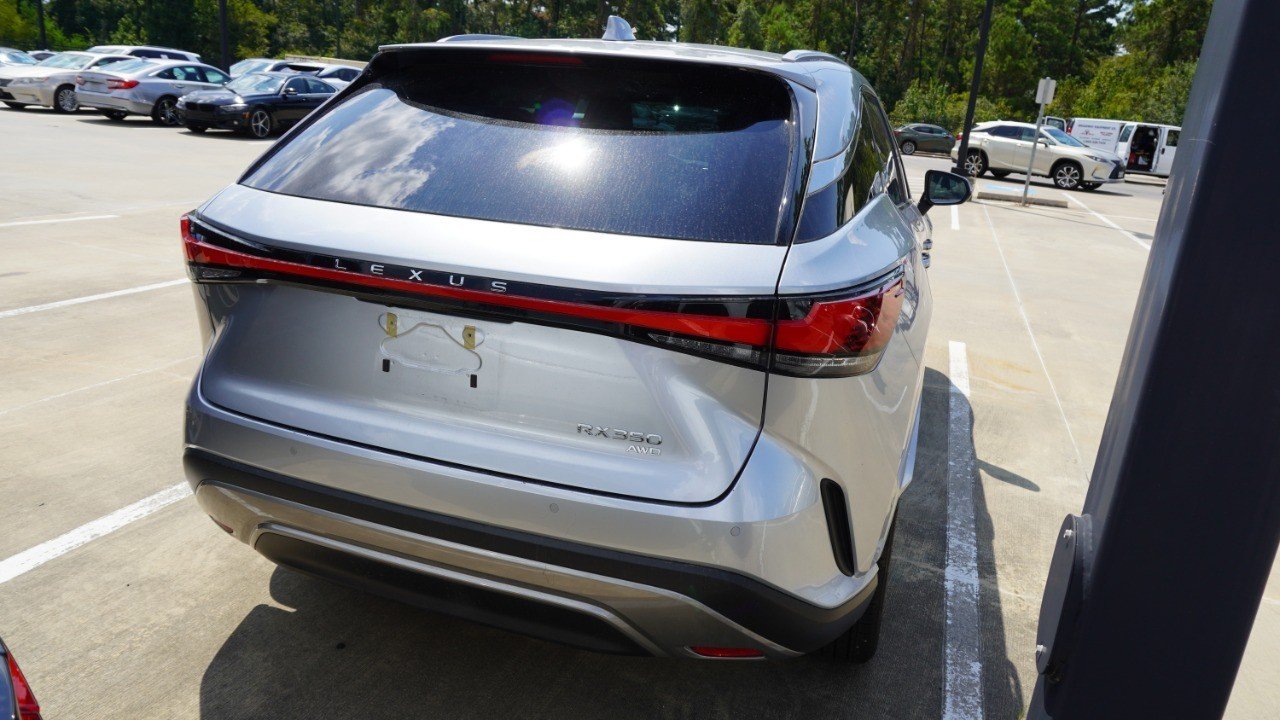 Used 2023 Silver Lexus RX 350 Luxury image 6