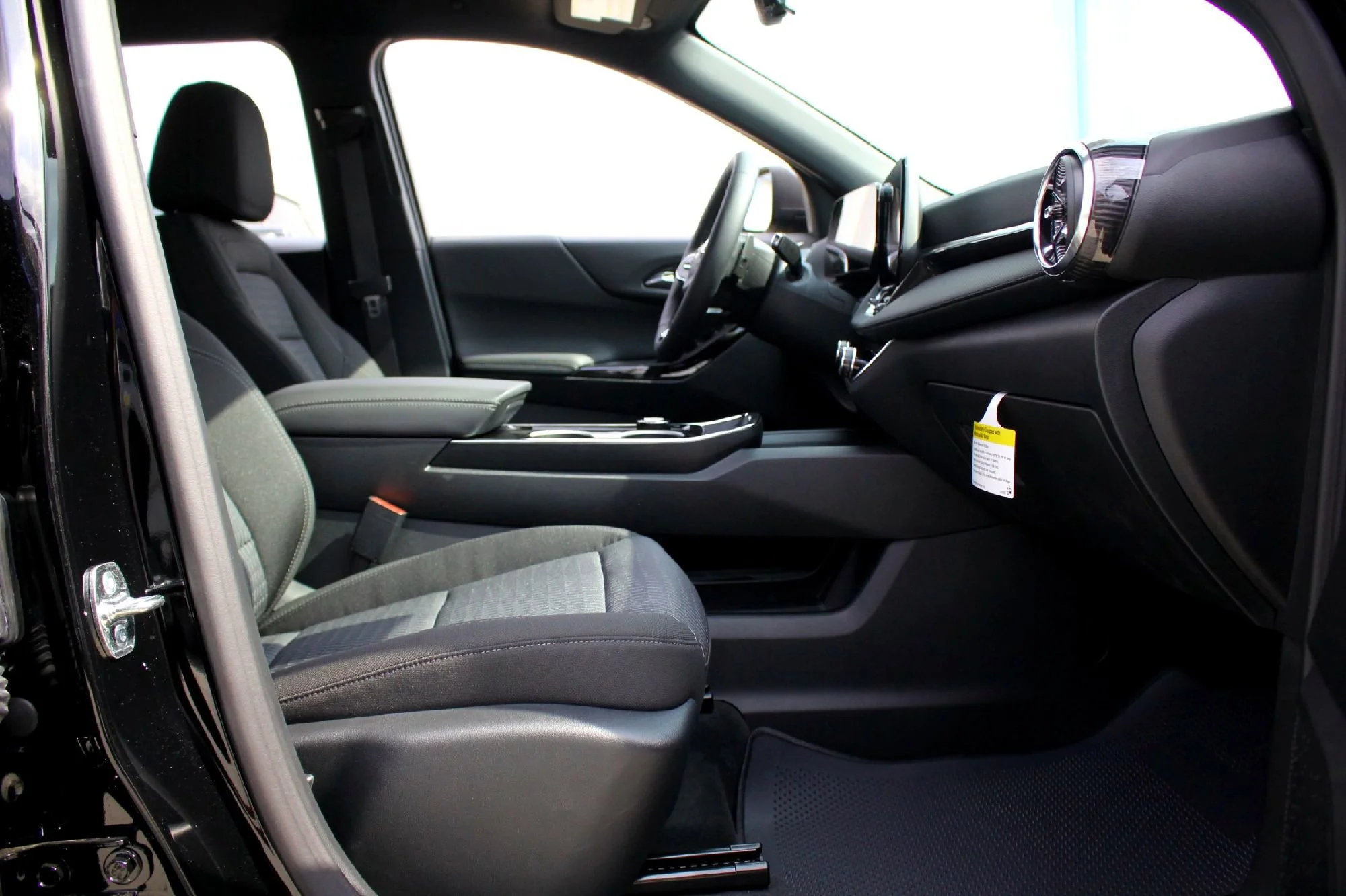 2026 Chevrolet Equinox LT - Photo 13