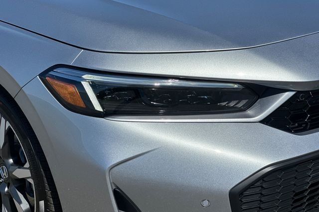 New 2026 Platinum White Pearl Honda Sport Touring image 2