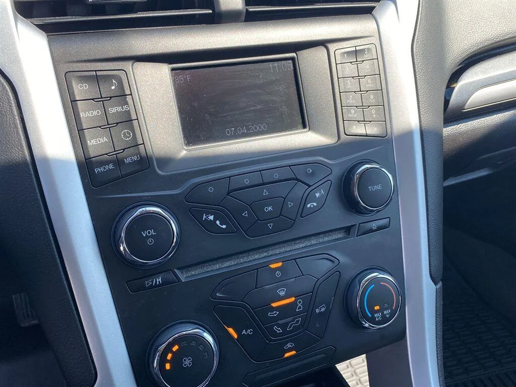 Used 2016 Guard Ford SE image 3