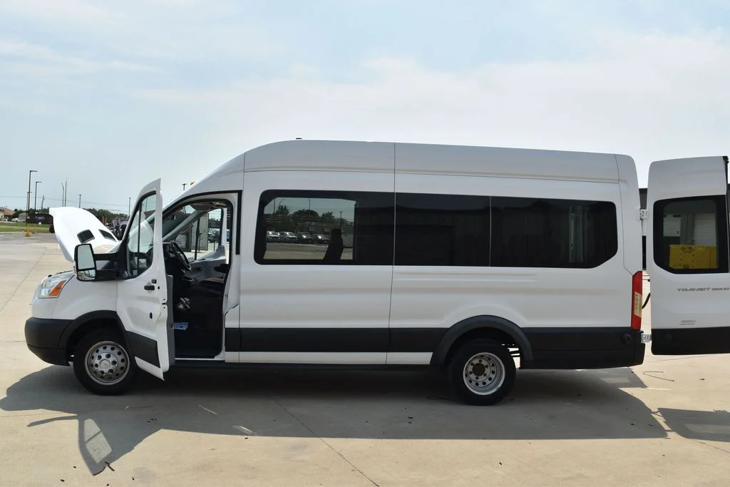Used 2019 White Ford XLT image 30