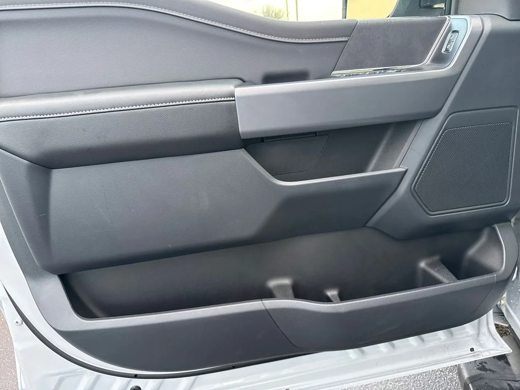 New 2025 White Ford XLT image 14