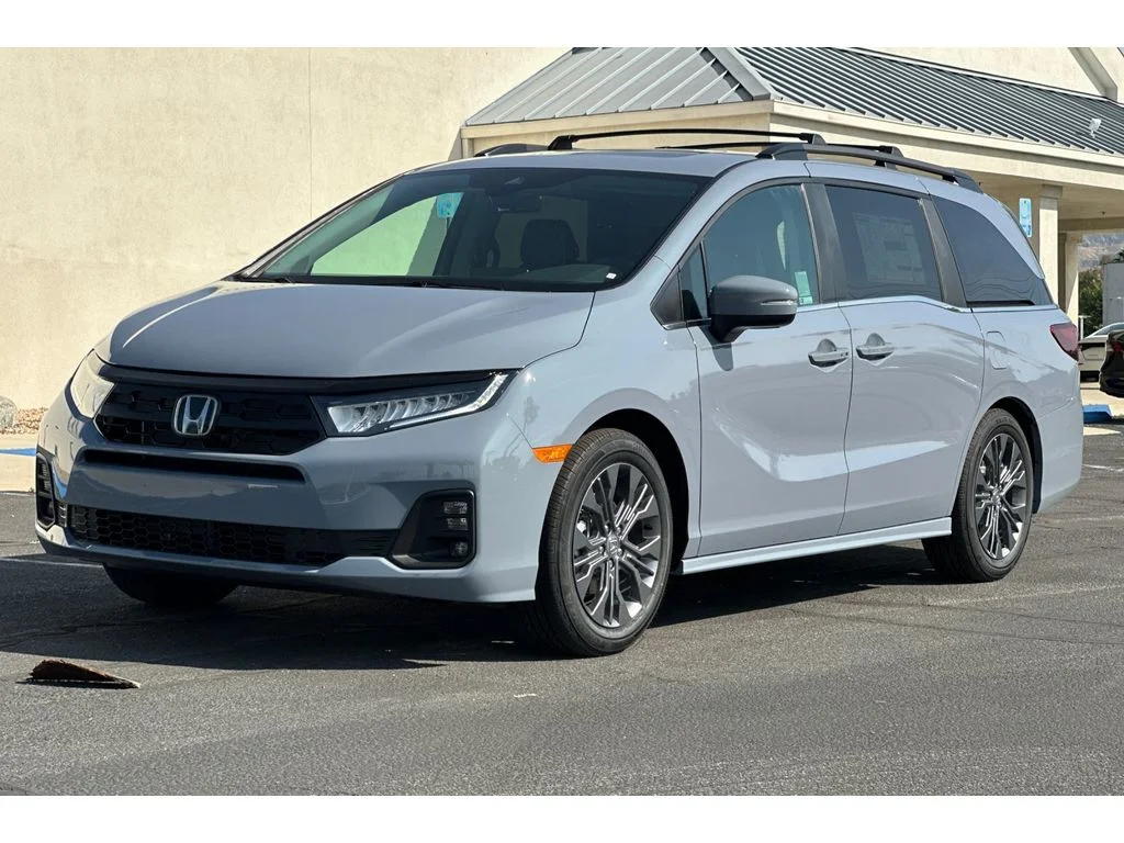 New 2026 Sonic Gray Pearl Honda Touring image 9