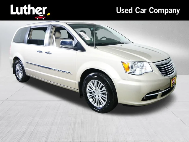 2013 Chrysler Town & Country Touring-L
