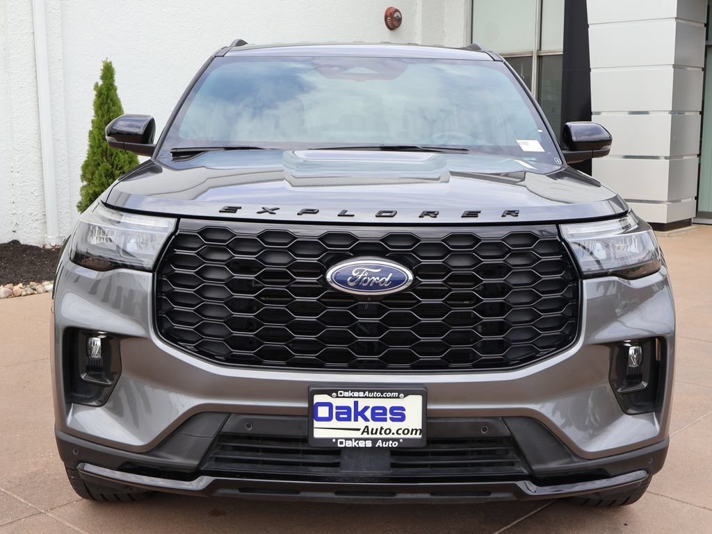 Used 2025 Ford Explorer ST-LINE with VIN 1FMUK8KH1SGB66742 for sale in Kansas City