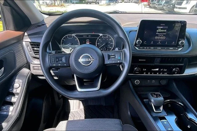 Used 2023 Black Nissan SV image 8