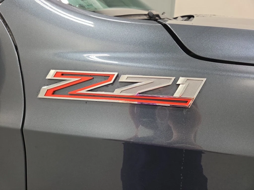 Used 2021 Gray Chevrolet Z71 image 23