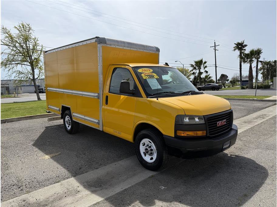 2020 Gmc Savana 3500 Cutaway photo 2