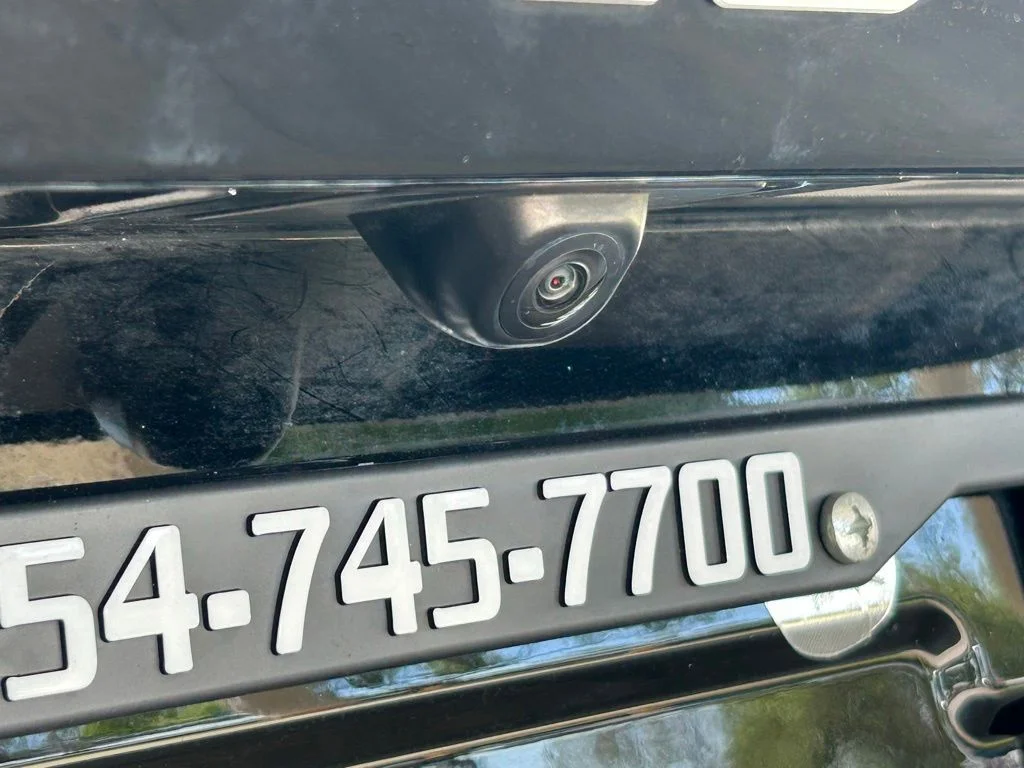 Used 2022 Black Kia EX image 19