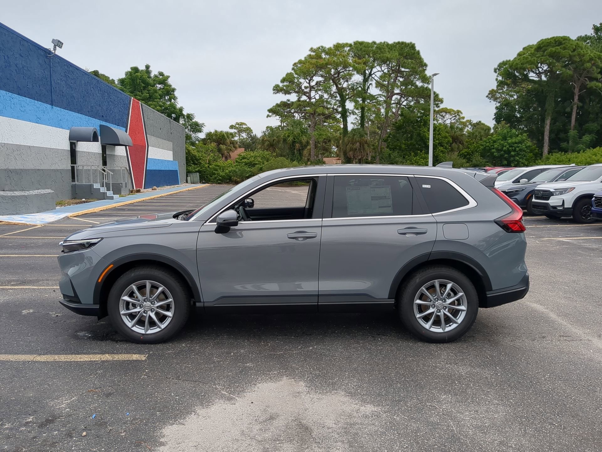 New 2026 Urban Gray Pearl Honda EX image 8