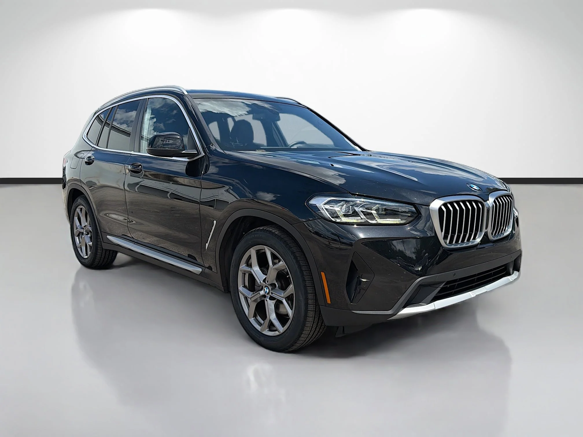 2022 BMW X3 sDrive30i's photo