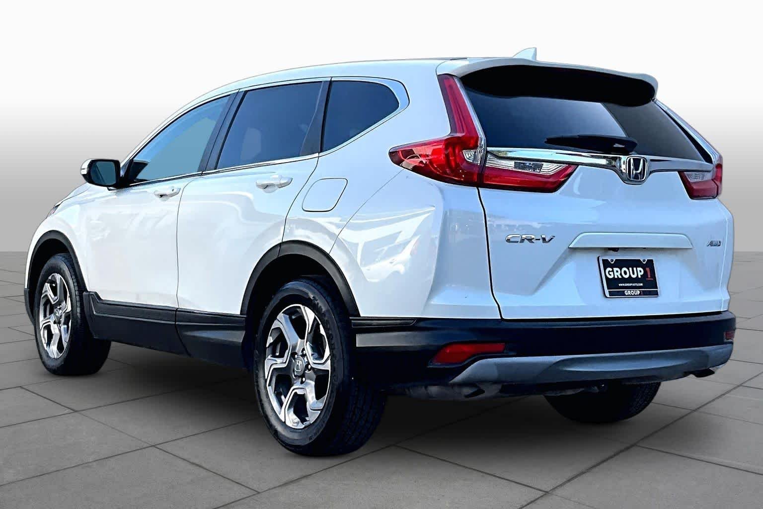 Used 2018 White Diamond Pearl Honda EX image 12
