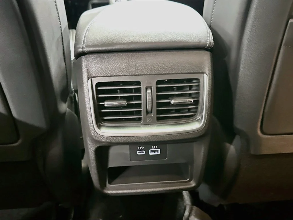 Used 2025 Slate Gray INFINITI ESSENTIAL image 25