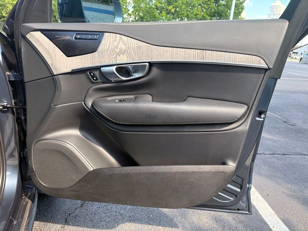 Used 2024 Denim Blue Metallic Volvo Ultimate image 27