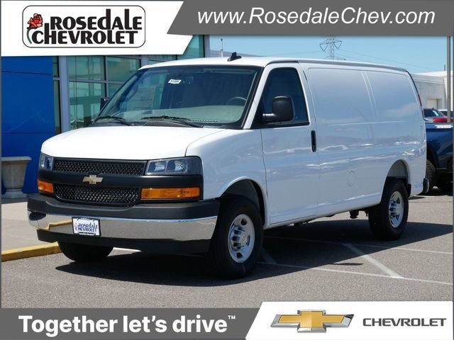 2025 Chevrolet Express Cargo WT
