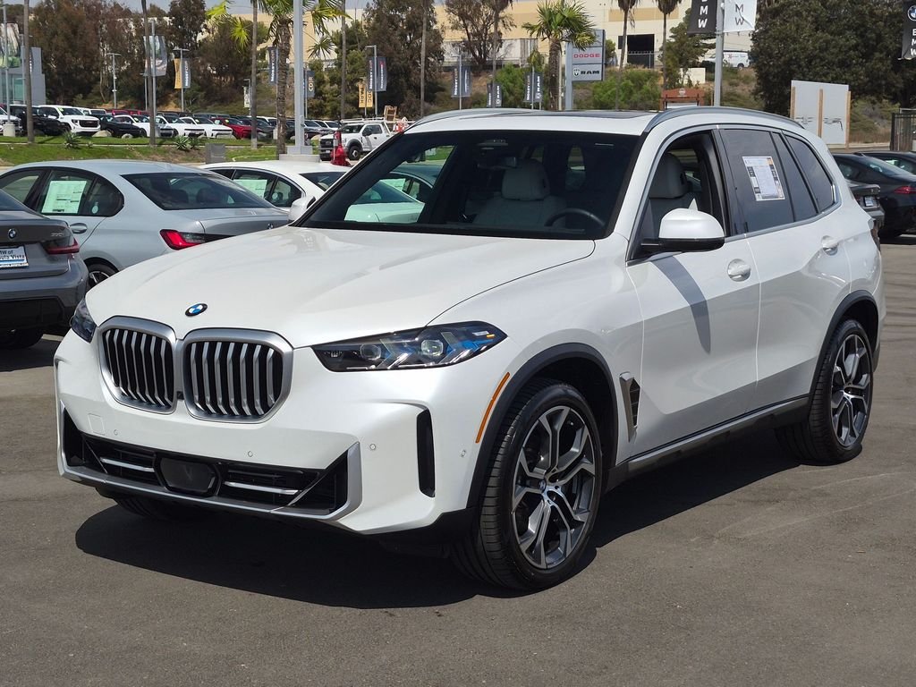 Used 2026 White BMW xDrive40i image 2