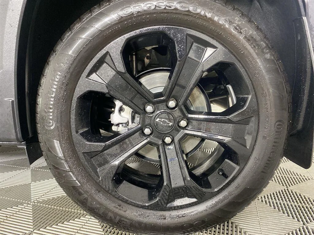 Used 2025 Gr Chevrolet  image 12