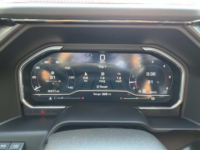 Used 2025 White GMC AT4 image 38