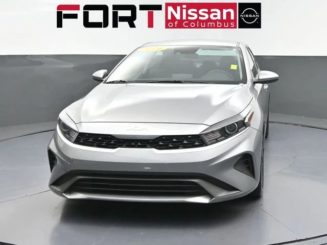 Used 2024 Gray Kia LXS image 2