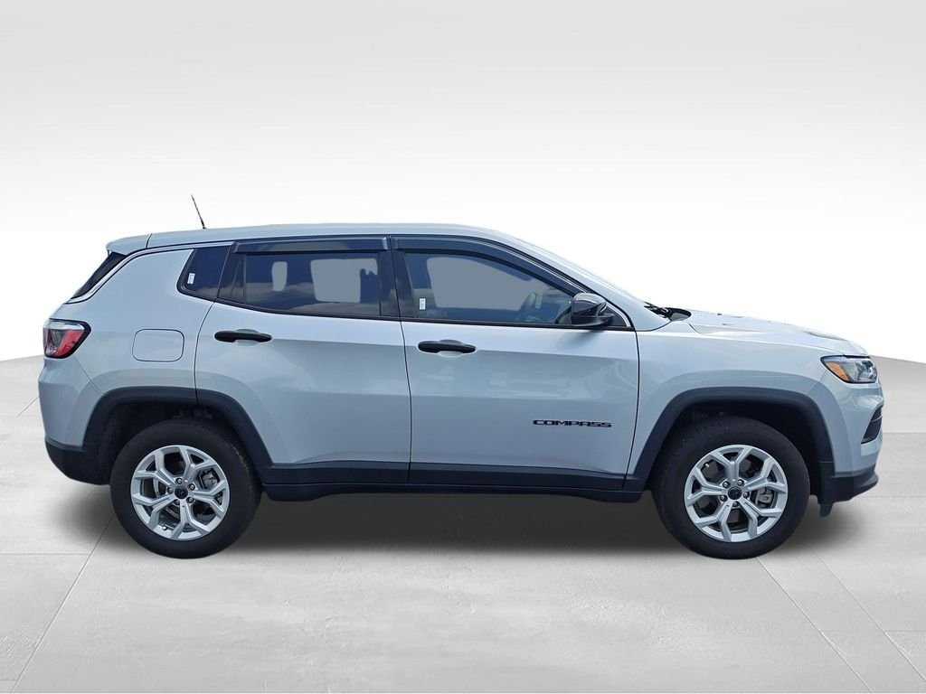 Used 2025 Silver Jeep Sport image 7