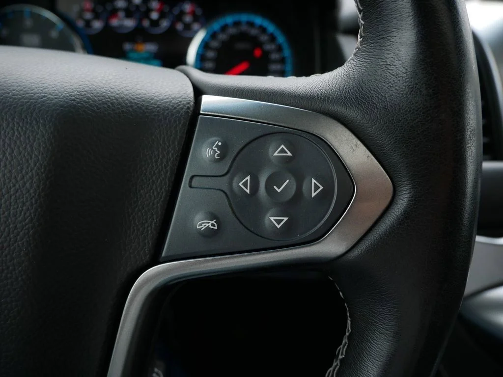 Used 2019 Gray Chevrolet Premier image 29