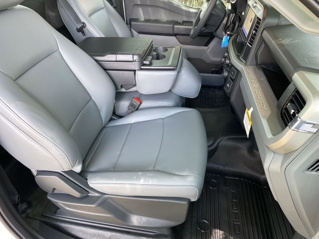 2025 Ford F-250 Super Duty XL - Photo 27