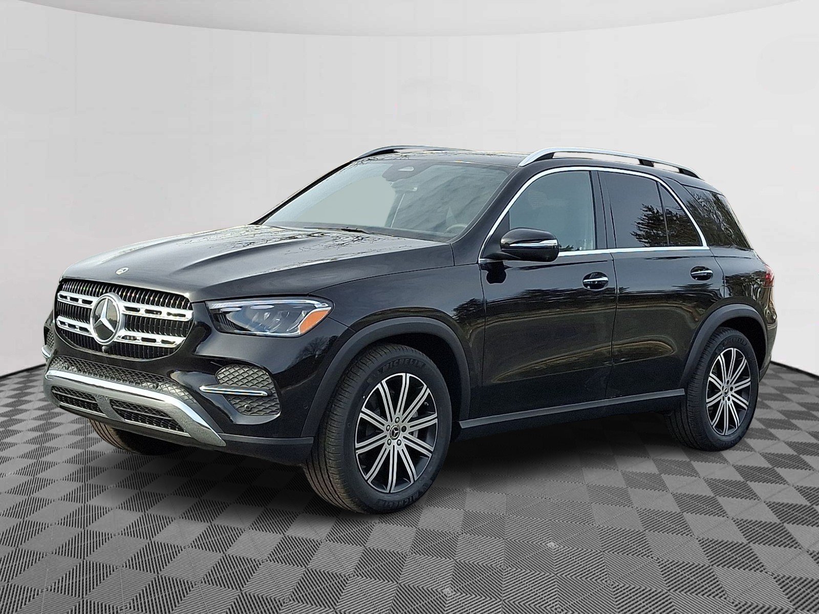 Used 2026 Obsidian Black Metallic Mercedes-Benz GLE 350 image 3