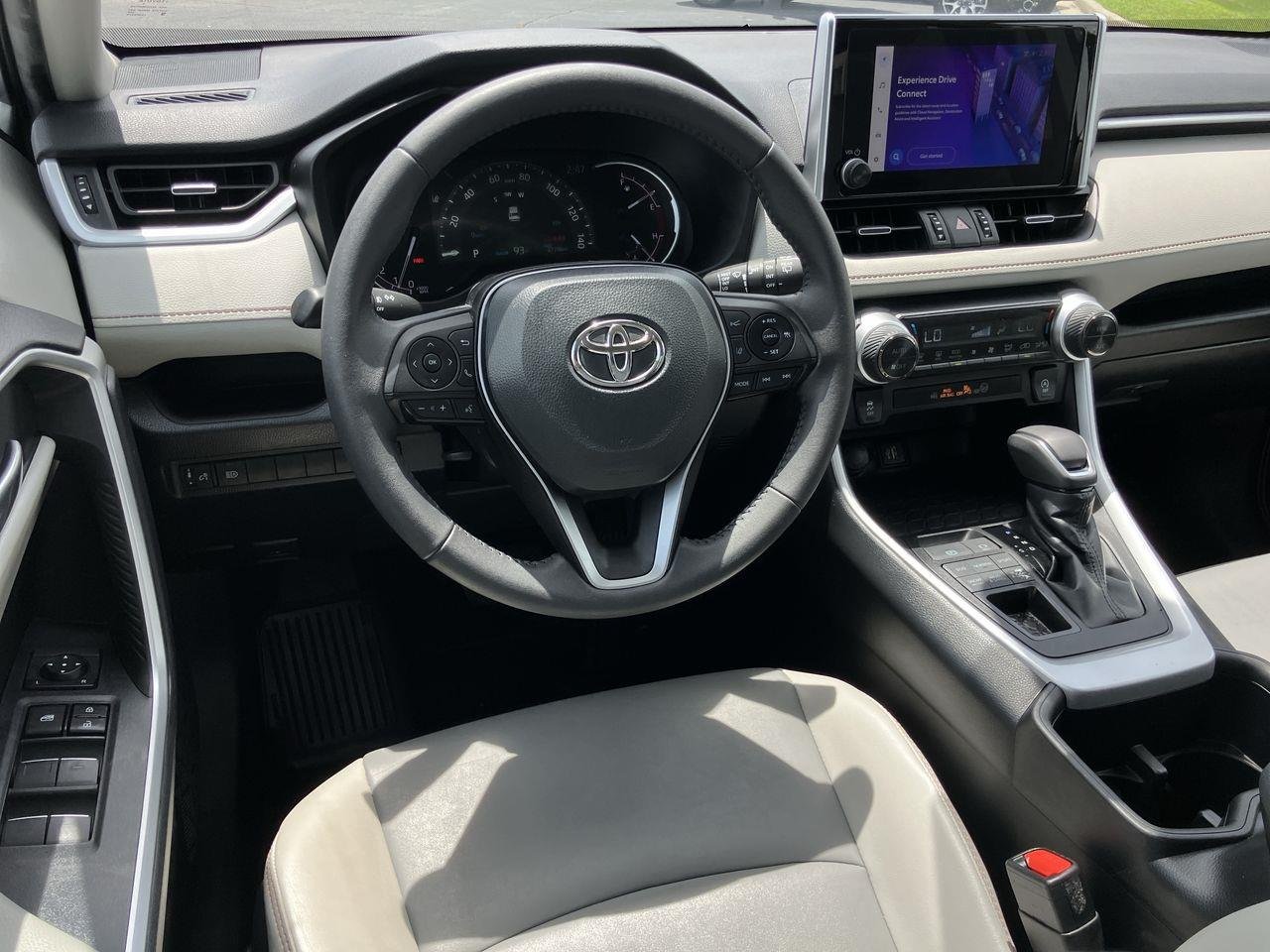 Used 2023 Silver (Silver Sky Metallic) Toyota XLE Premium AWD image 17