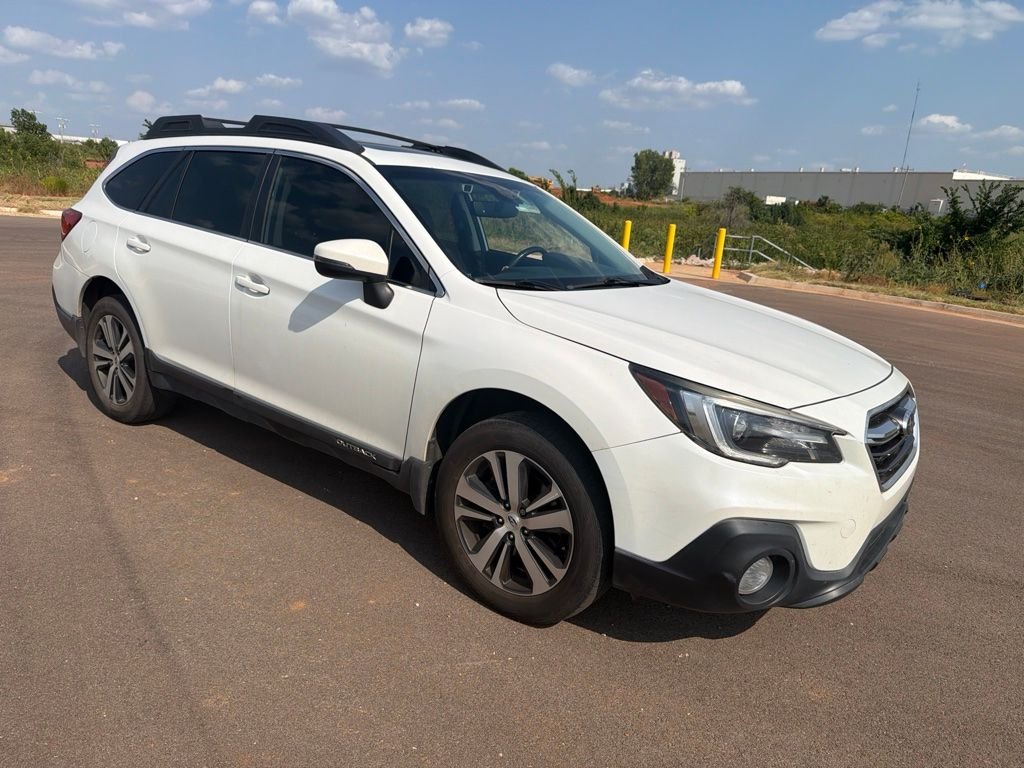 Used 2018 Crystal White Pearl Subaru 2.5i image 3