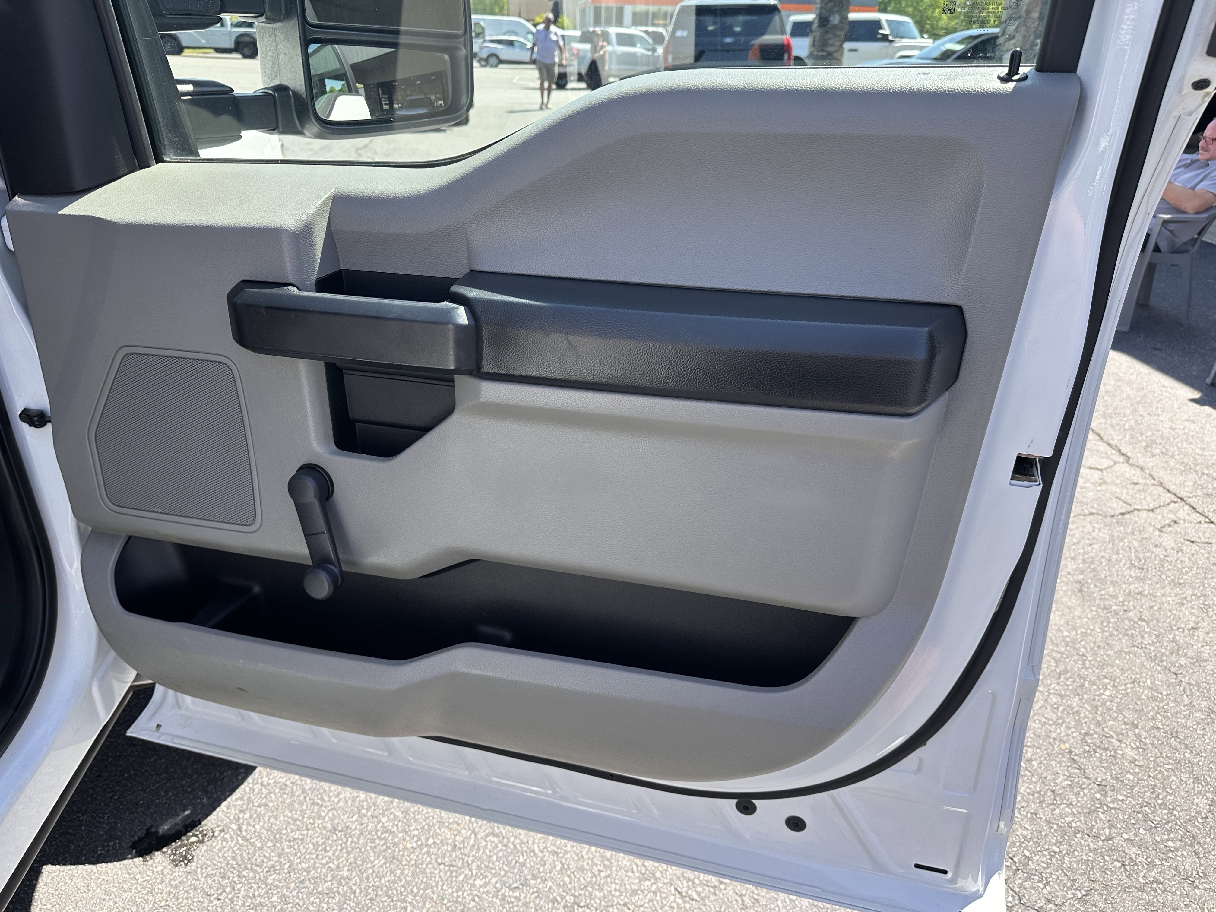 Used 2020 Oxford White Ford XL image 10