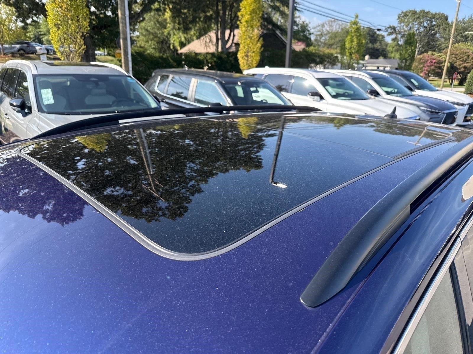 Used 2021 Atlantic Blue Metallic Volkswagen SE image 6