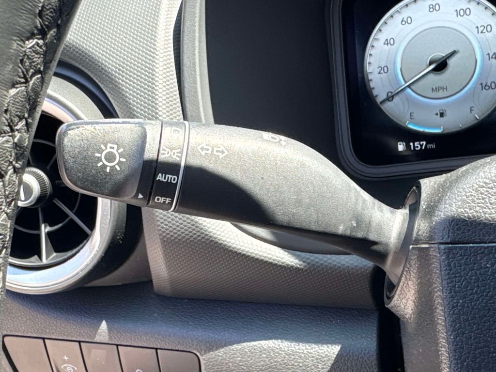 2022 Hyundai Kona Limited - Photo 25
