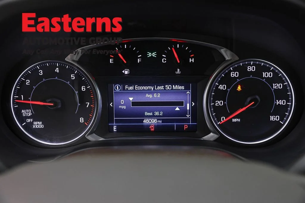 Used 2022 Black GMC SLE image 18