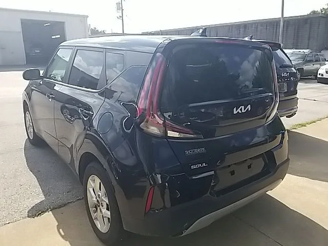 Used 2025 Black Kia LX image 16