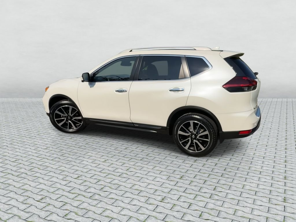 Certified Used 2020 White Nissan SL image 6