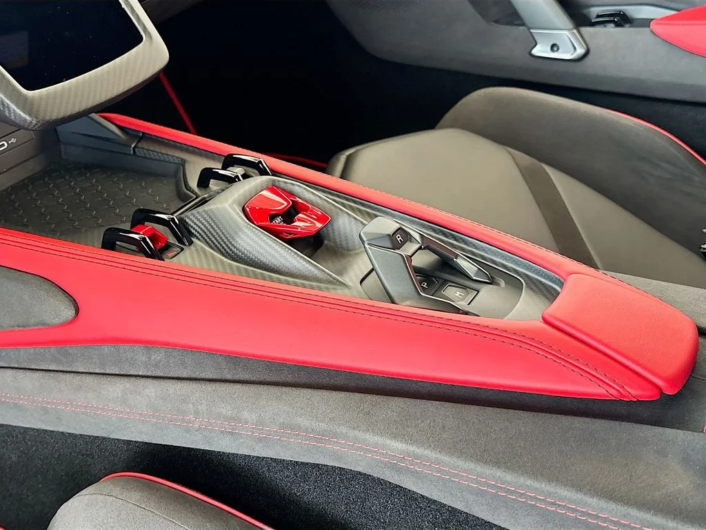 2024 Lamborghini Revuelto Base - Photo 14