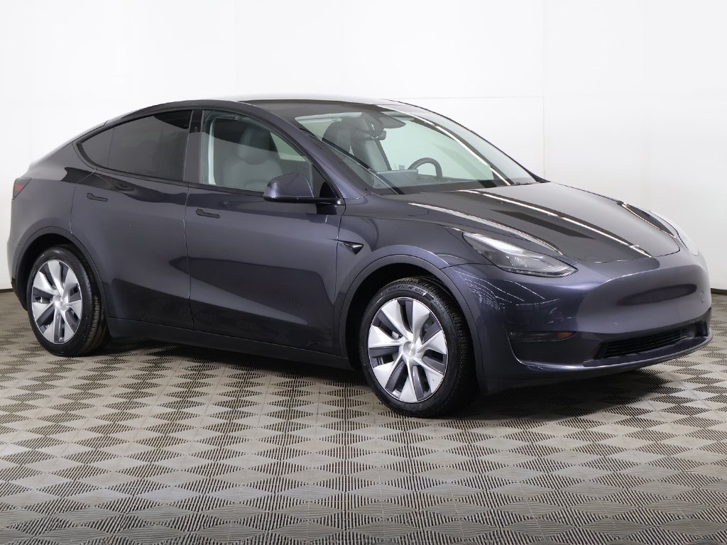 Used 2024 Tesla Model Y Long Range with VIN 7SAYGDEEXRA230041 for sale in Streetsboro, OH