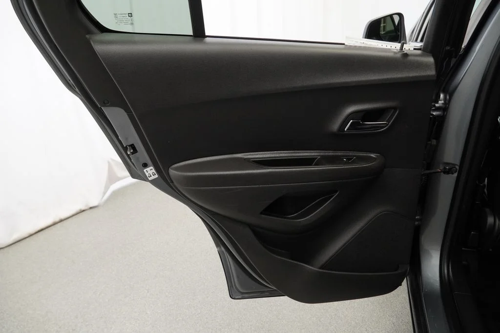Used 2019 Gray Chevrolet LT image 24