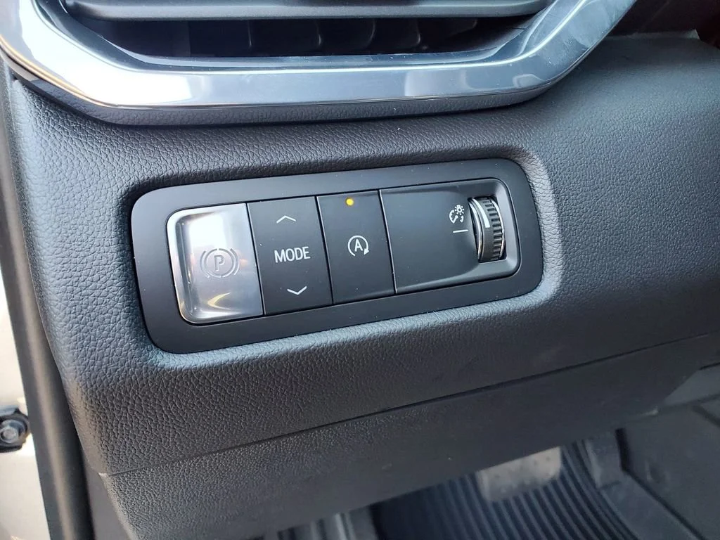 2026 GMC Acadia Elevation - Photo 12