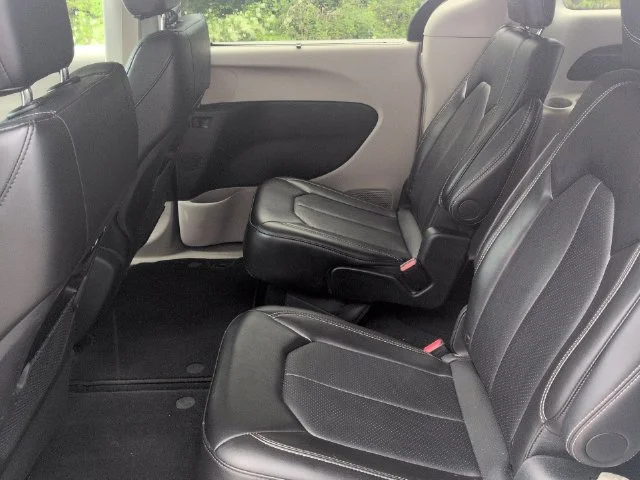 Used 2024 Silver Chrysler Touring L image 24
