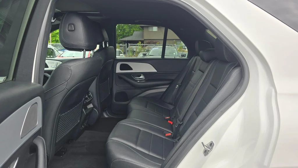 Used 2024 White Mercedes-Benz GLE 450e image 16