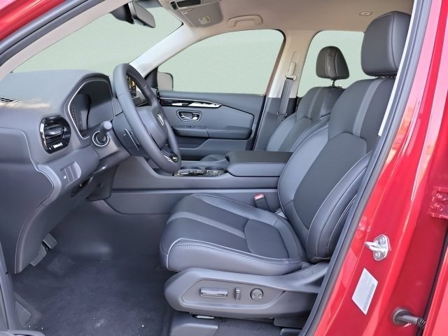 New 2026 Radiant Red Metallic II Honda RTL image 12