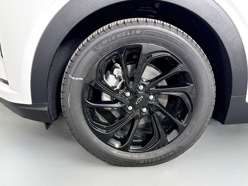 New 2027 Summit White Chevrolet RS image 29
