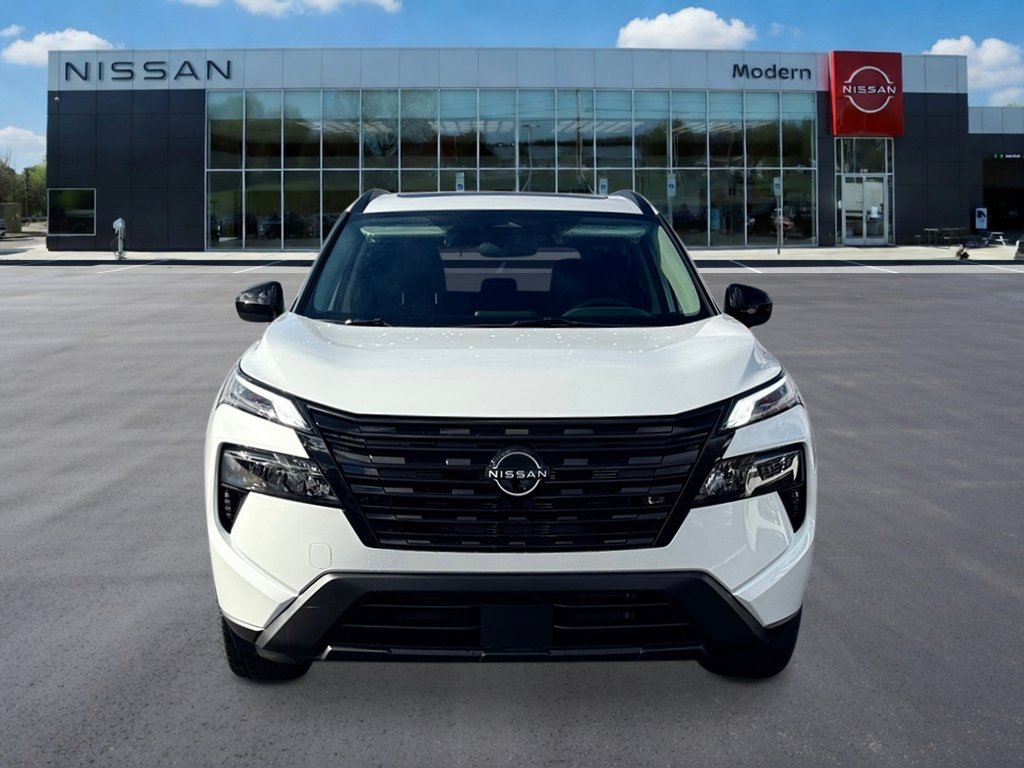 New 2026 Everest White Pearl Tricoat Nissan Dark Armor image 8