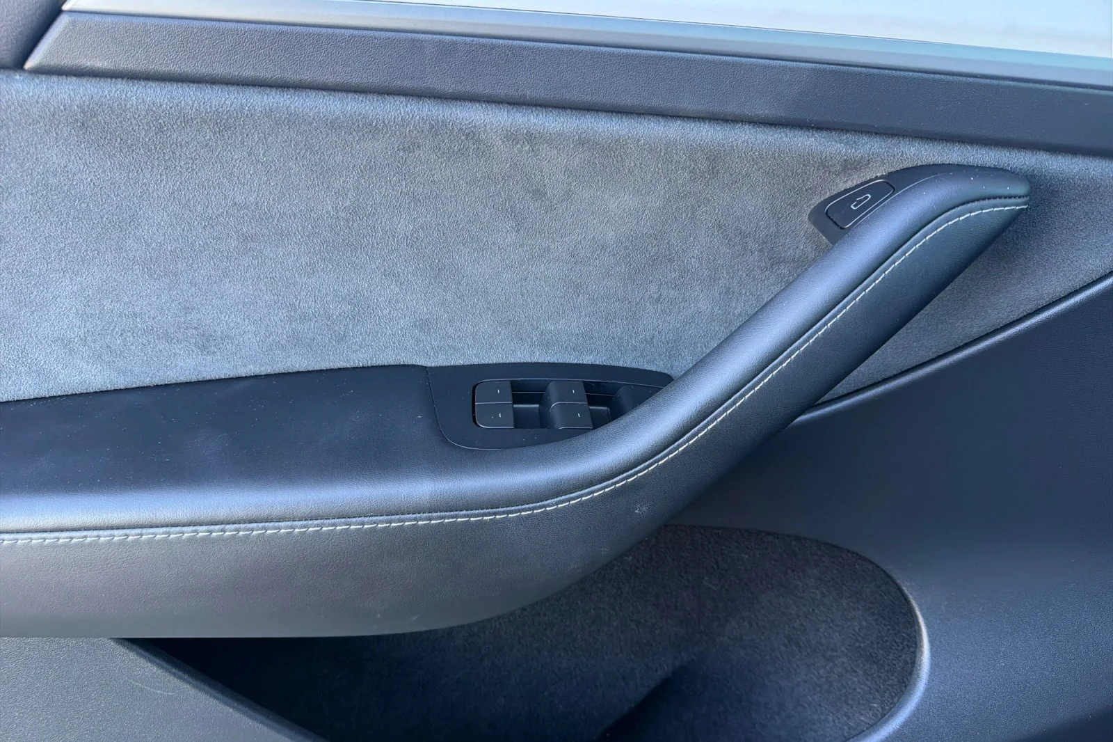 Used 2023 Blue Tesla Long Range image 13