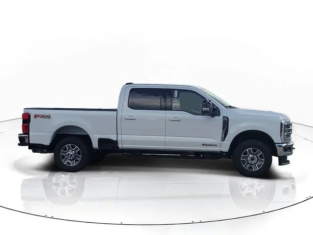 New 2026 Oxford White Ford Lariat image 4