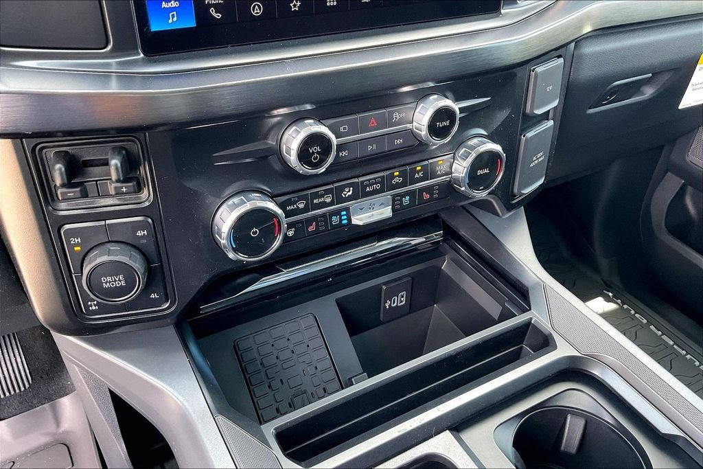 New 2026 Ford Super Duty F-250 Lariat 4D Crew Cab