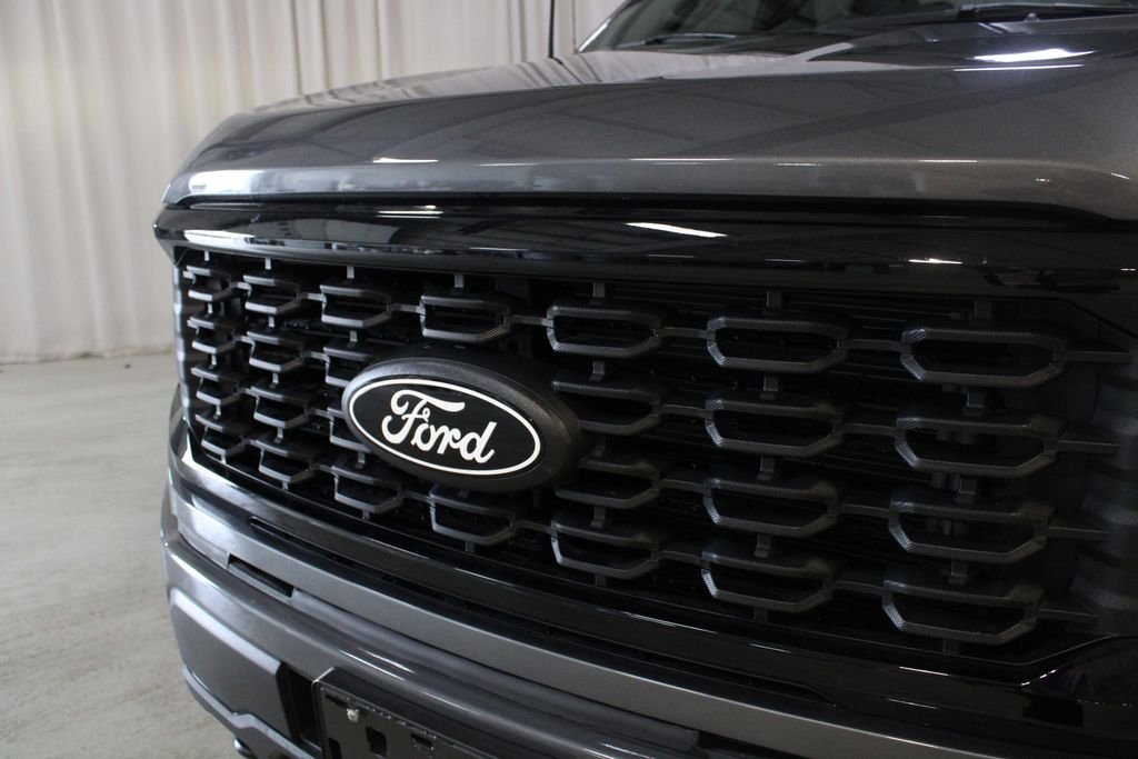 Used 2025 Gray Metallic Ford STX image 32